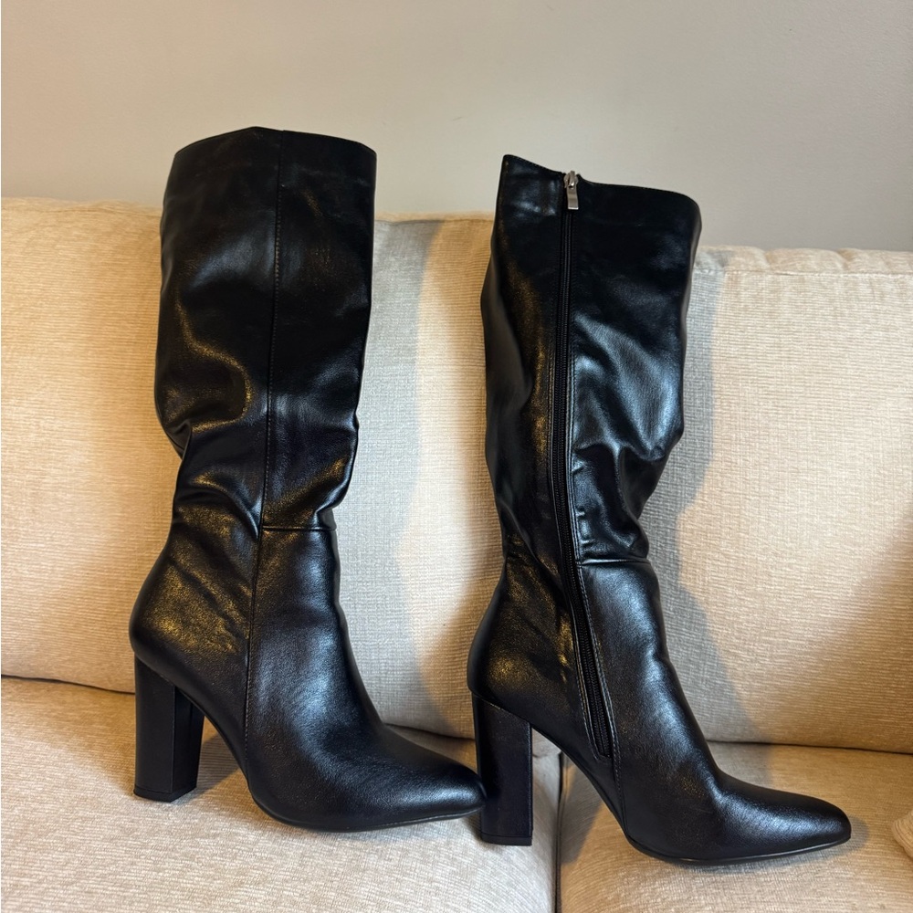 Chic Black Leather Heeled Boots